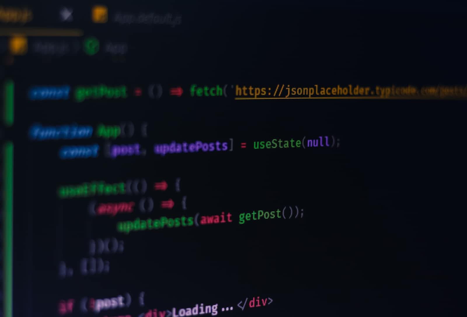 Variables vs. State in React.js: Why State Rules the UI ๐